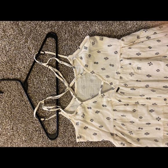 Dress - Picture 3 of 5